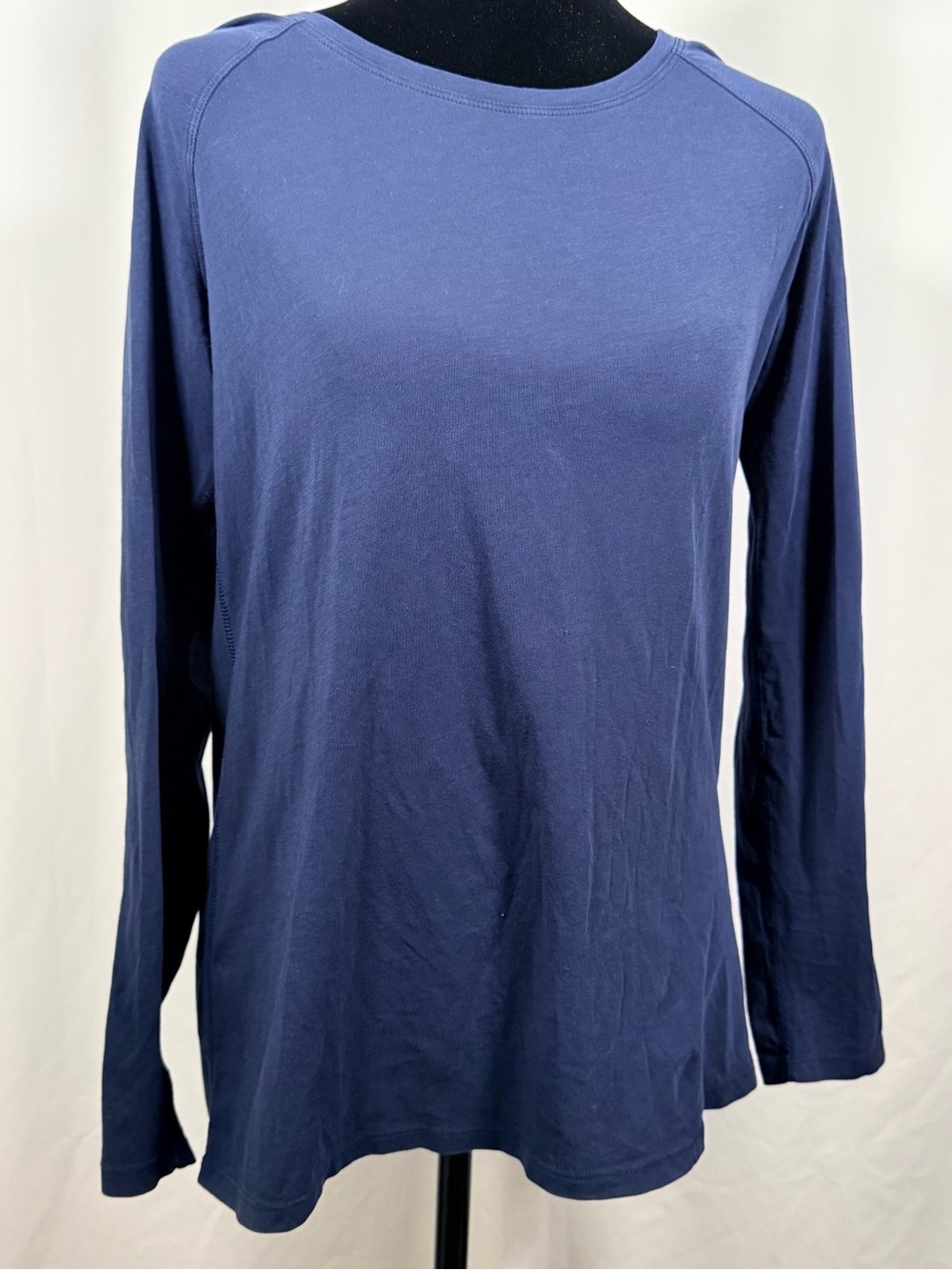 lululemon athletica Women's Long-Sleeve Crew Tee in Navy